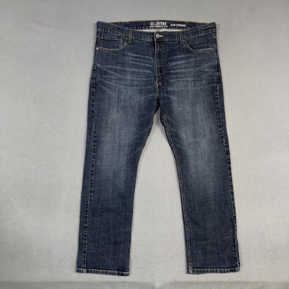 Signature Levis Jeans Mens 40x30 (Fit 40x28) Blue Slim Straight Distressed Denim